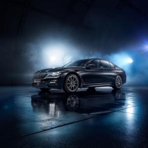BMW 750i Black Ice Edition 2017 года